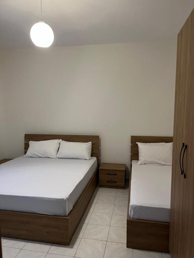 Guest House Sala Durres Exterior photo